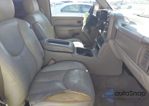 2005 Chevrolet Tahoe Lt from USA, damaged, VIN 1GNEC13T55R171121